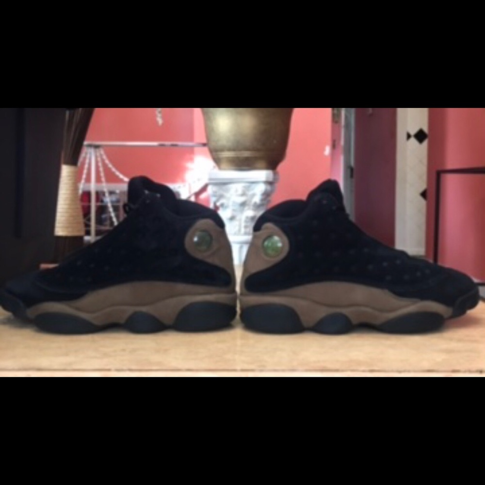 Jordan 13 Olive size 9.5 mens